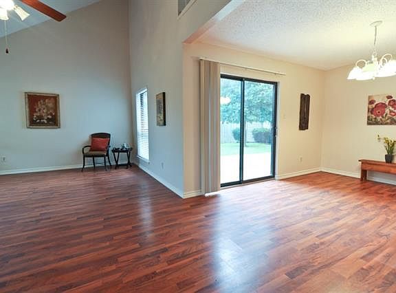 5th image of 1701 Omar Dr