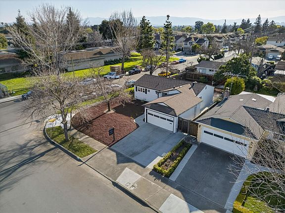 4th image of 251 Pennyhill Dr