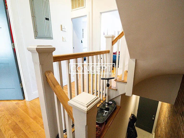 11 Highland Park Ave #Penthouse 2 — Photo 17