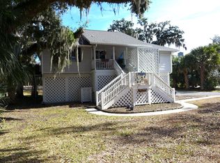 745 Fairway Dr, Edisto Island, SC 29438