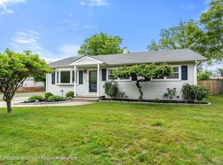 201 Mermaid Ave, Beachwood, NJ 08722