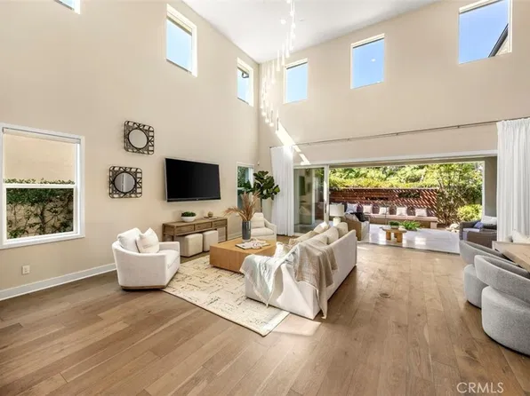88 Iluna, Irvine, CA 92618