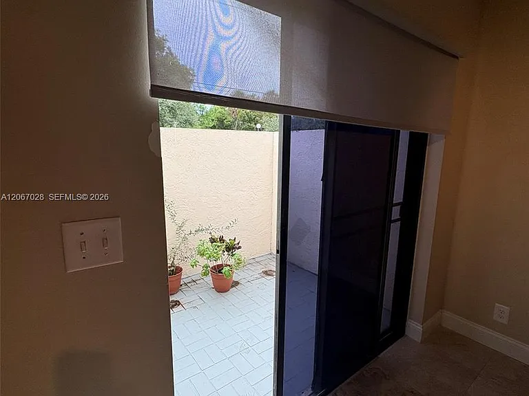 233 SE 11th Ave #233 — Photo 5