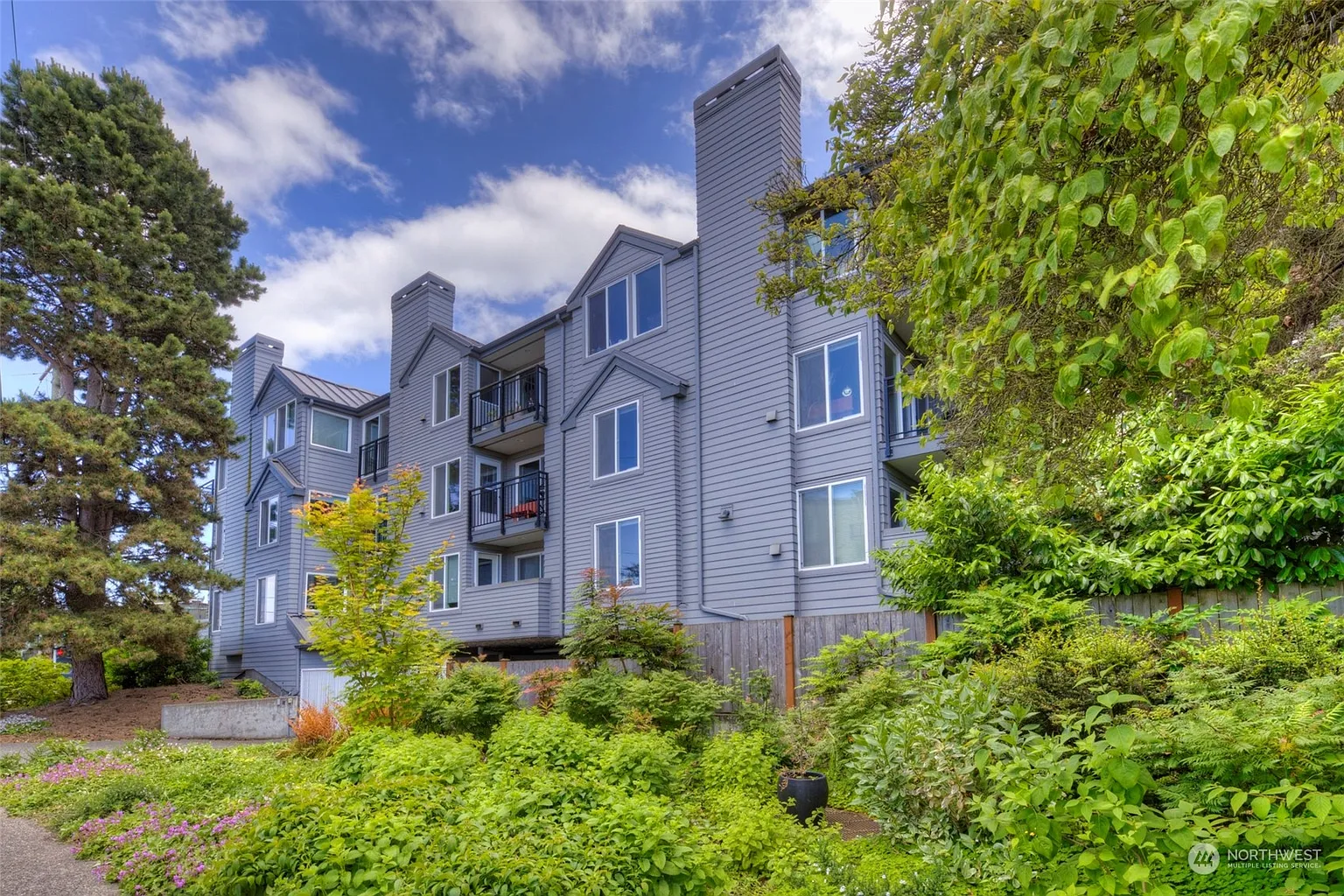 5901 Phinney Avenue N #104 photo 1