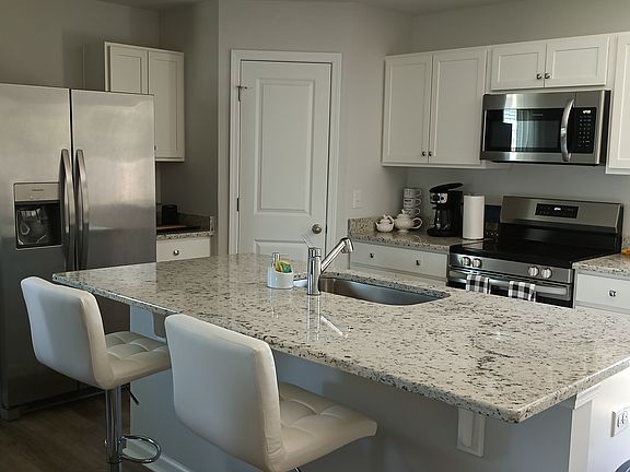 4th image of 4842 Abbington Oaks Way SE