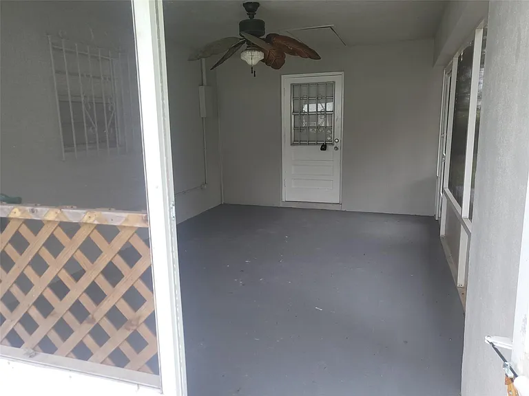 2185 NW 3rd St — Photo 9