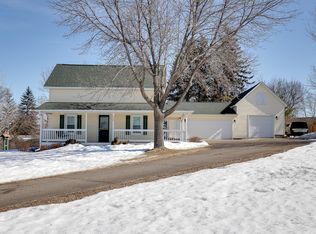 326 Railroad Dr NW, Elk River, MN 55330