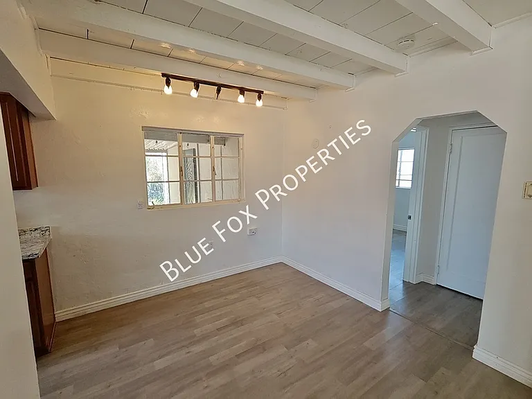 2233 N Isabel Blvd — Photo 14