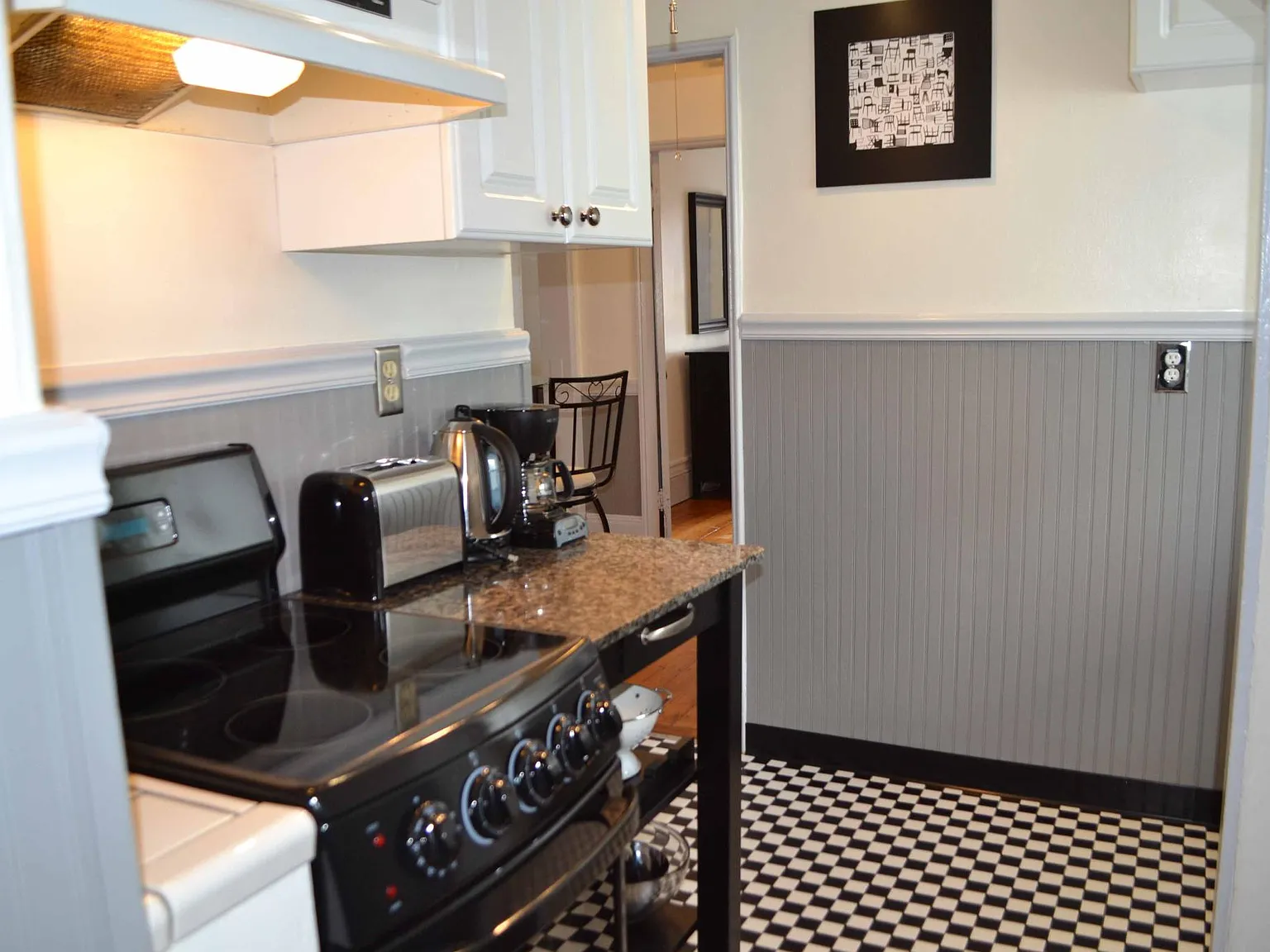 1 bed, 850 sqft, $2,580 — Photo 4