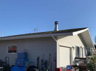 1222 Lilac Ln, Kenai, AK 99611