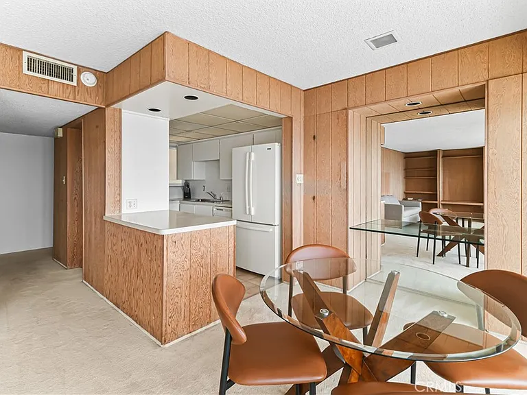 631 Cliff Dr — Photo 12