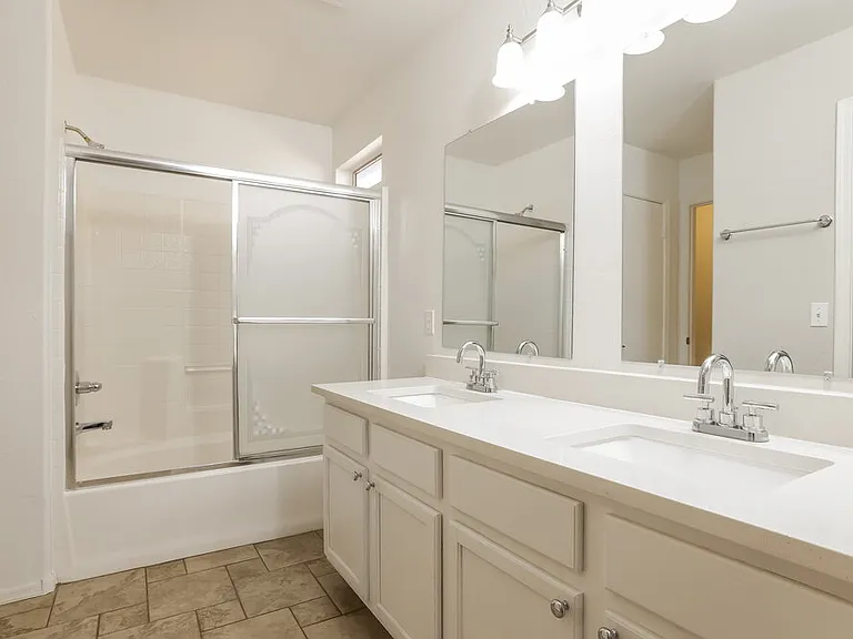 14411 N 149th Dr — Photo 11