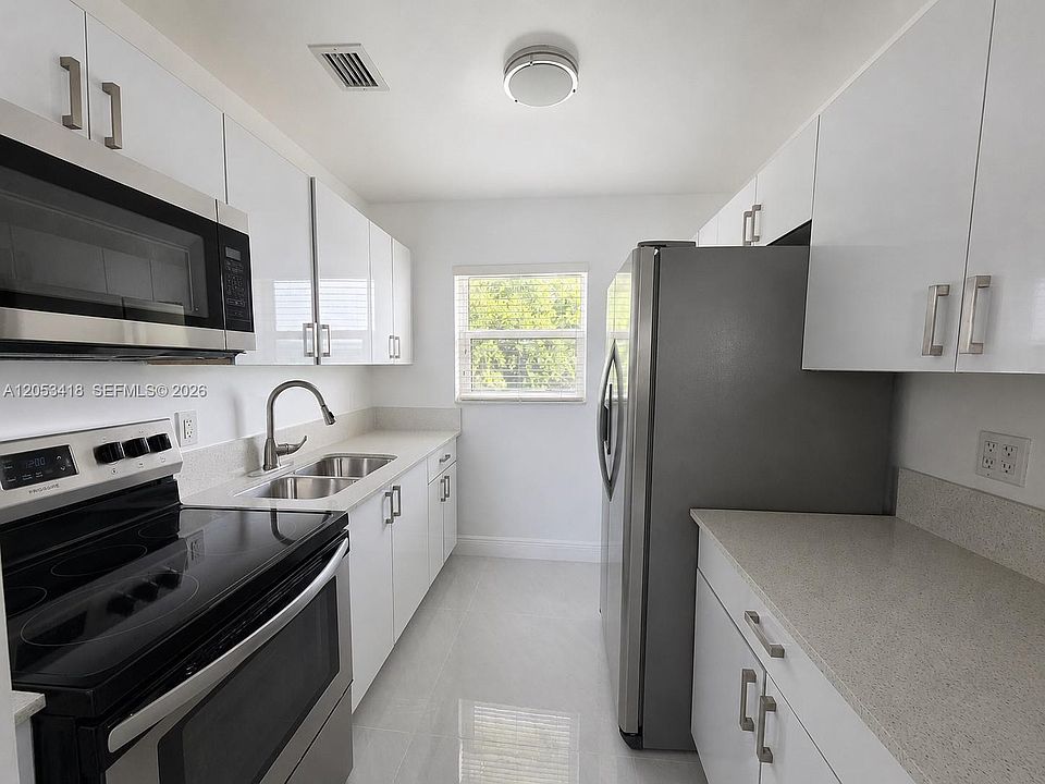 1st image of 1767 NW 3rd Ave APT 4