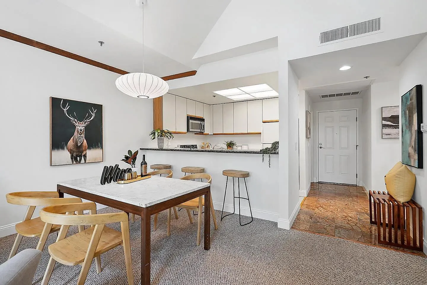 411 Park Ave — Photo 2