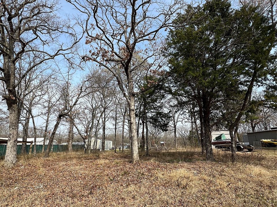 2nd image of 130 Little River Bnd