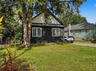 148 Penetang St, Barrie, ON L4M1V8