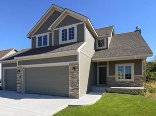 19701 NE 197th Pl, Smithville, MO 64089