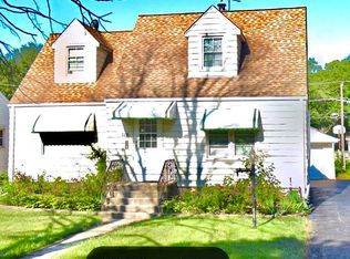 118 N Summit Ave, Villa Park, IL