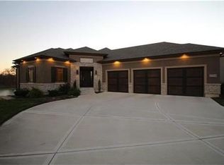 1214 Hillmann Ln, Warrensburg, MO 64093