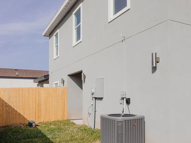 2701 Kerria Ave — Photo 18