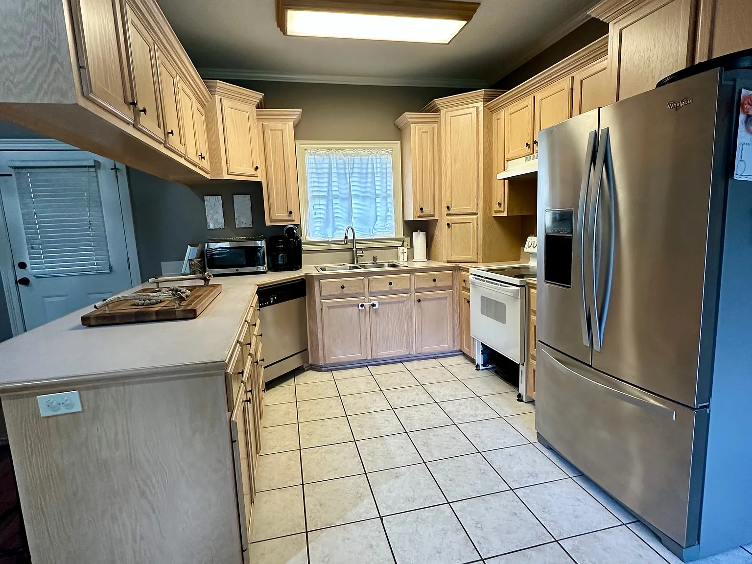 3 bed, 1700 sqft, $1,800 — Photo 4