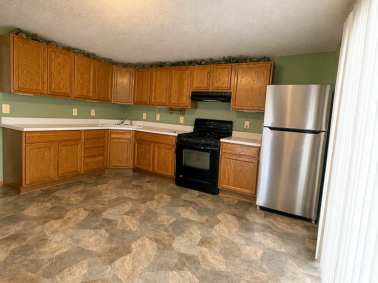 2114 N Buckeye St — Photo 4