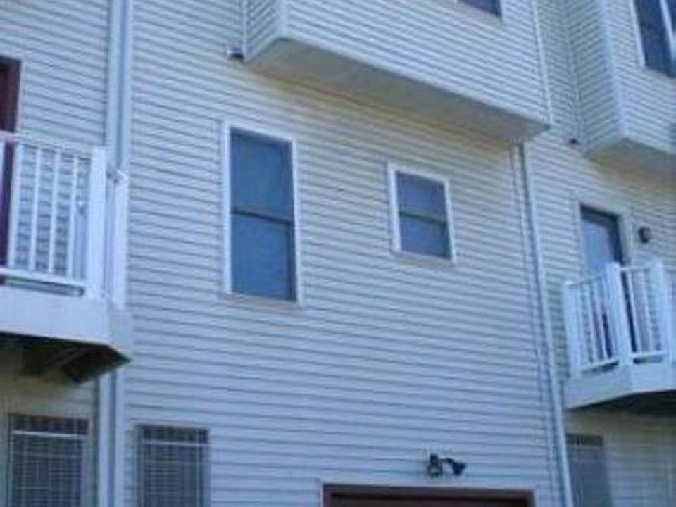 2nd image of 5719 Lustine St
