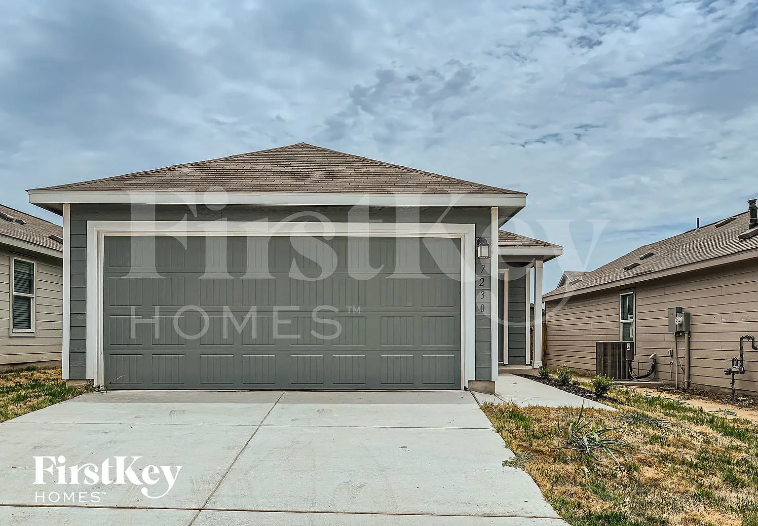 4 bed, 2.0 bath, 1800 sqft, $1,635 — Photo 1