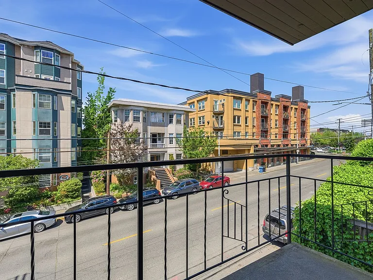 1408 Queen Anne Ave N — Photo 14
