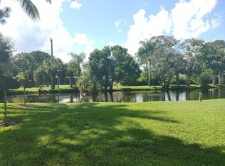 2517 S 17th St #105, Fort Pierce, FL 34950