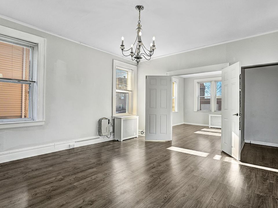 1st image of 18-20 N 9th St
