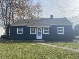 119 Keller Ave, Waukegan, IL 60085