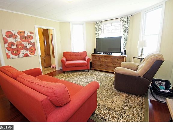 5th image of 1056 Winslow Ave