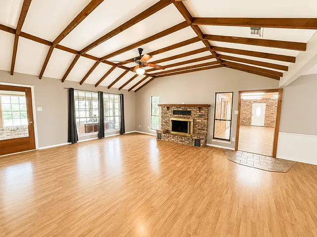 2 bed, 2792 sqft, $2,650 — Photo 3