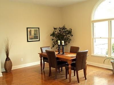 4th image of 955 Villa Vista Pl