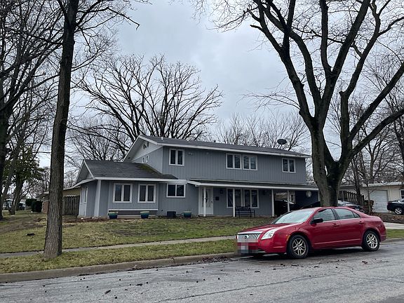 3rd image of 275 Somonauk St