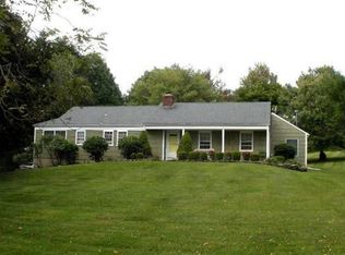 28 Mountain View Dr, Chester, NJ 07930