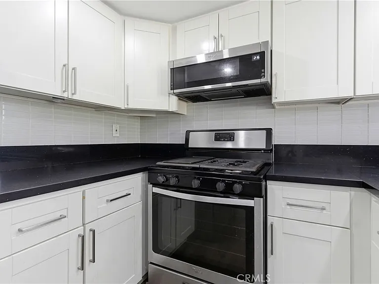 18209 Sierra Hwy #30 — Photo 21