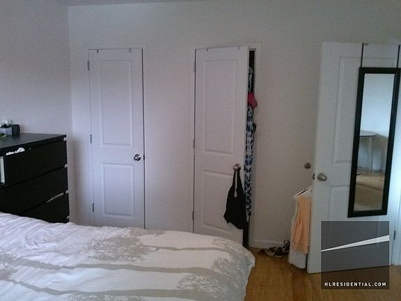 5th image of 2848 31st St #2