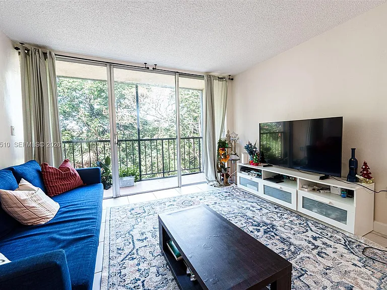 8870 Fontainebleau Blvd #312 — Photo 23