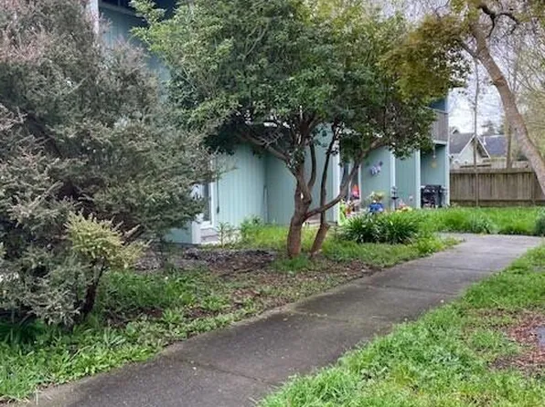 1320 Haven Ln, McKinleyville, CA 95519