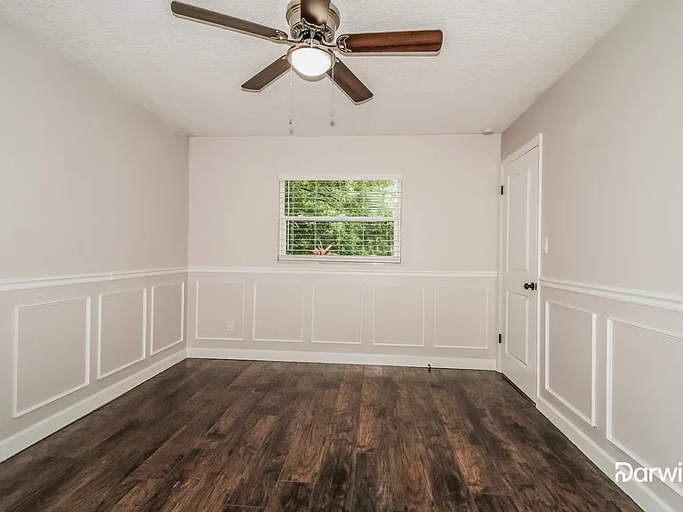 2244 Coventry Dr — Photo 10