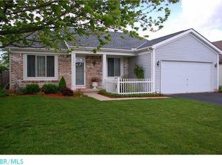 5594 Mid Day Dr, Galloway, OH 43119
