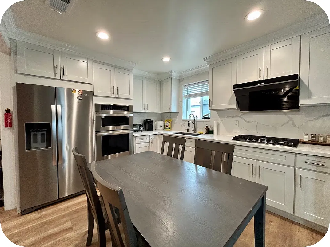 2 bed, 900 sqft, $2,500 — Photo 3