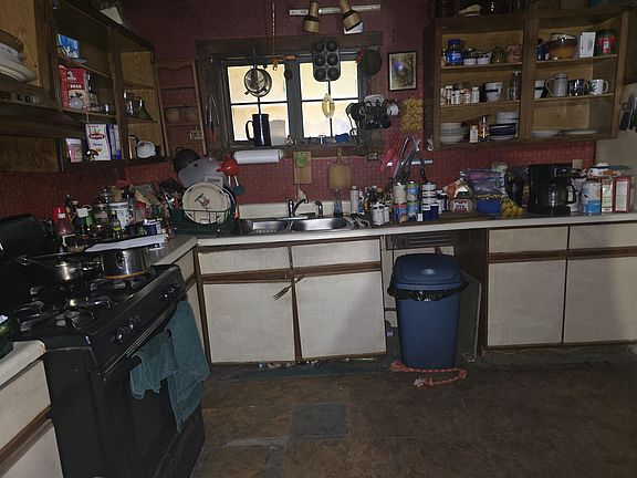 2nd image of 552 - 554 Hinesburg Road