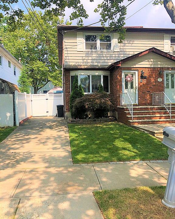 1st image of 10 Willowwood Ln