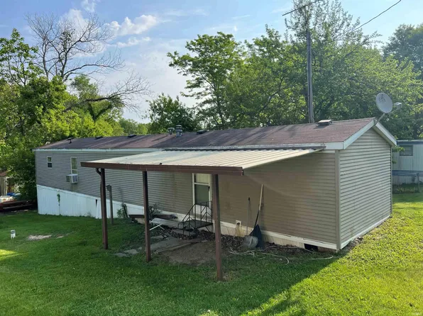 16312 Menominee Dr, Plymouth, IN 46563