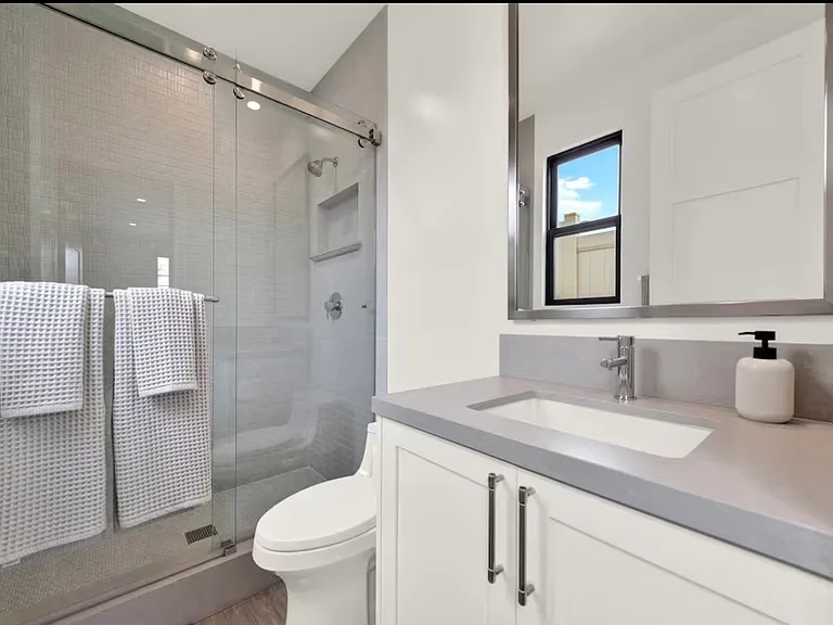 2906 Highland Dr #ADU — Photo 12