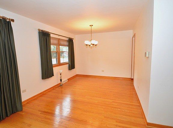 4th image of 3007 Buckingham Ave