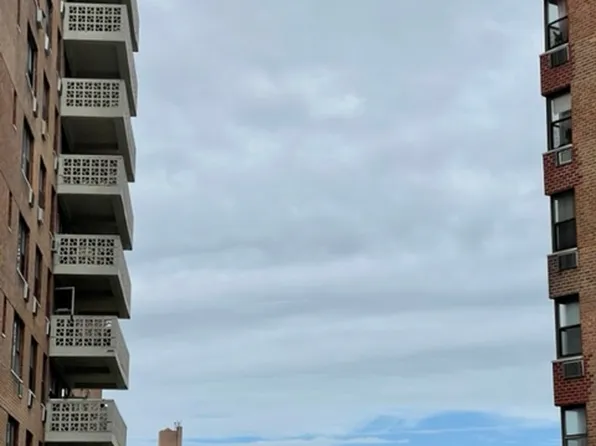 3101 Ocean Parkway image 1 of 1